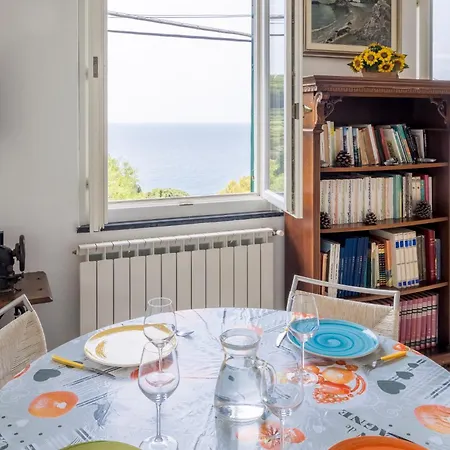 Sweet Helen With Sea View דירה