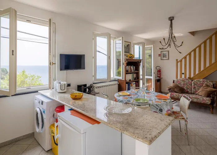 아파트 Sweet Helen With Sea View *