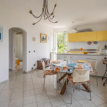 Sweet Helen With Sea View * Λεβάντο