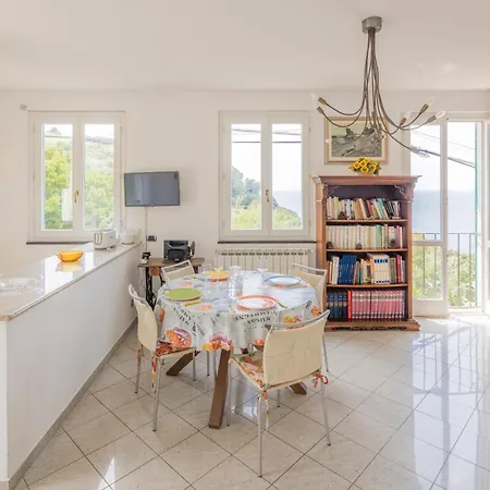 Sweet Helen With Sea View Apartamento Levanto