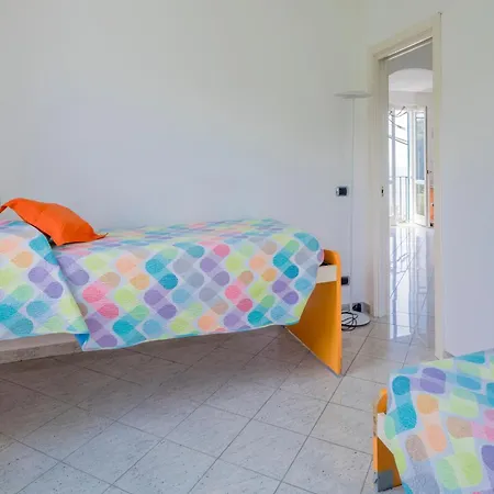 Apartment Sweet Helen With Sea View