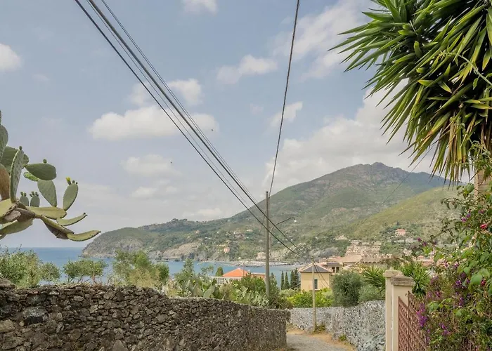 Sweet Helen With Sea View Levanto