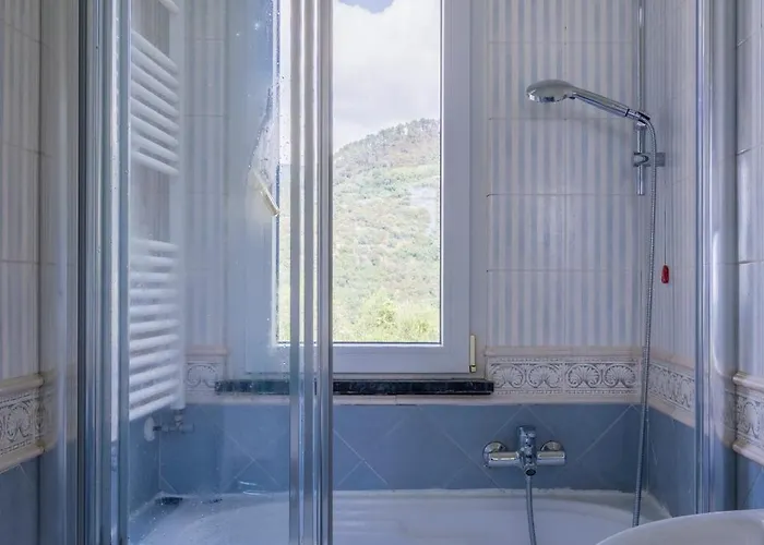 Sweet Helen With Sea View Λεβάντο